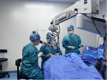 无扰 真睛采 临沂爱尔眼科医院引入新型人工晶状体,照亮白内障患者清晰视界